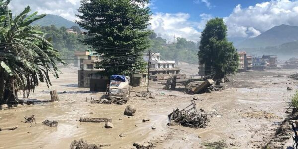 Supraviețuitor al dezastrului de la granița Nepal-China: „Peste tot se auzea un vuiet puternic” 34 desastru