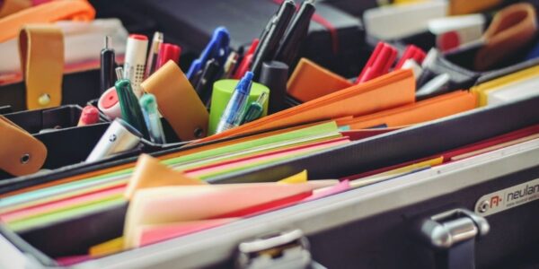 Atenție pe ce arunci banii! Rechizitele pe care nu merită să le cumperi de la început pentru școală 26 Atenție pe ce arunci banii! Rechizitele pe care nu merită să le cumperi de la început pentru școală