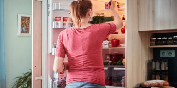 Cum organizezi frigiderul pentru ca alimentele să reziste mai mult