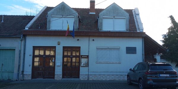 Succesiune din străinătate. Cum își primește moștenitorul partea fără să vină în România 26 Succesiune din străinătate: clădirea unui consulat al României, unde moștenitorii pot face procura pentru notar